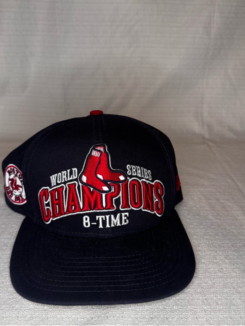 New Era Heritage Series Black & Red 9FIFTY Snapback